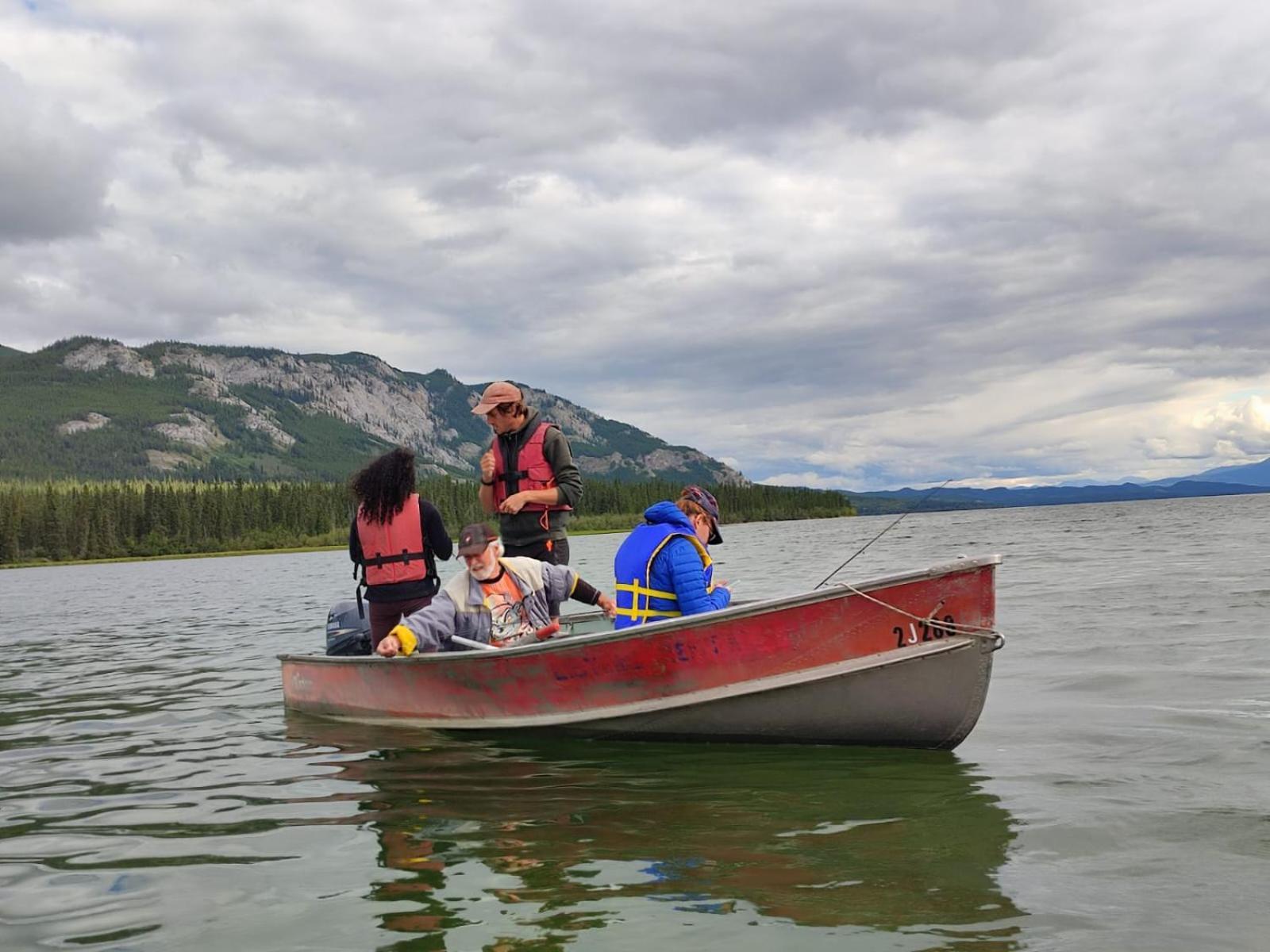 Little Atlin Lodge Tagish Eksteriør bilde