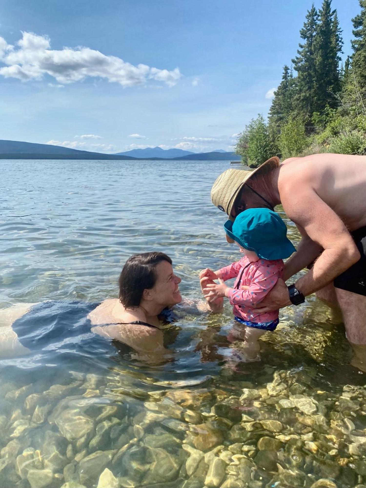 Little Atlin Lodge Tagish Eksteriør bilde
