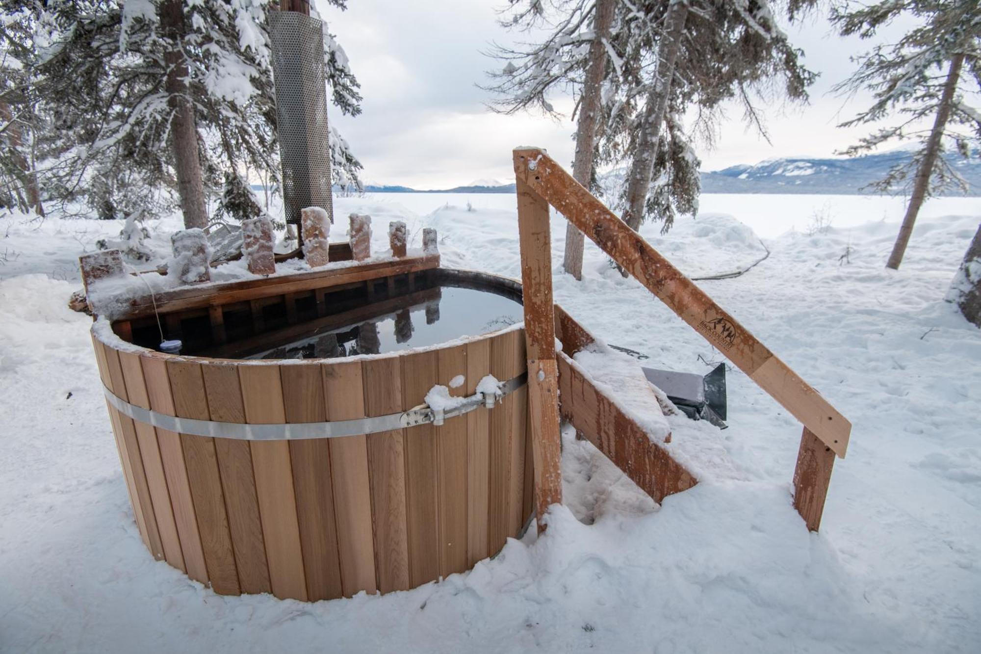 Little Atlin Lodge Tagish Eksteriør bilde